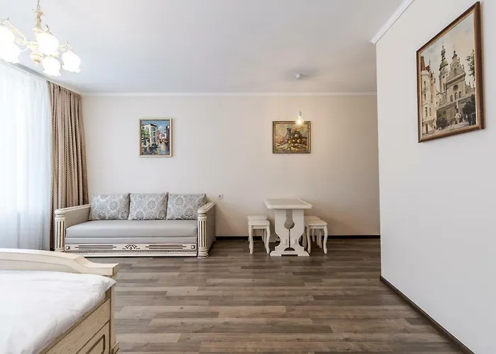 Opera House 3 إلفيف